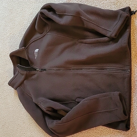 The North Face Jackets & Blazers - Size Large The North Face zip up fleece jacket!